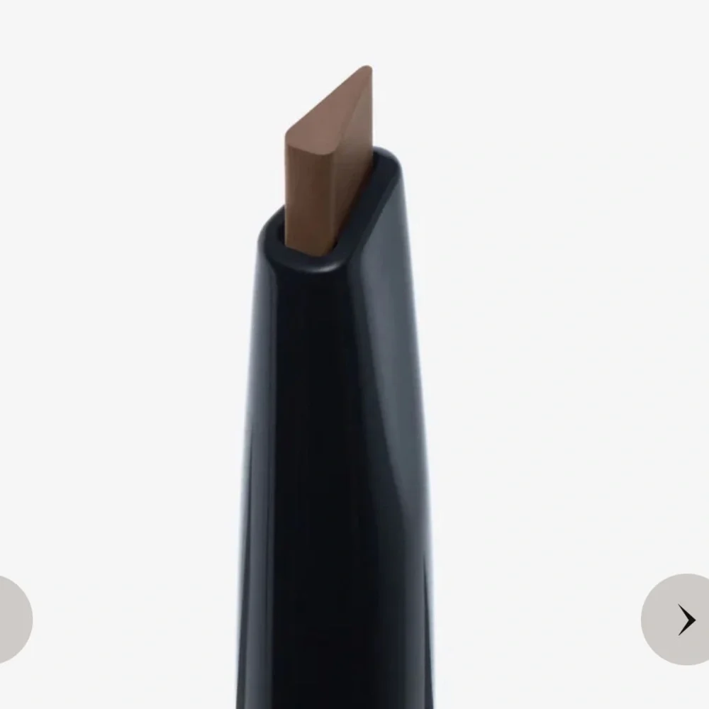 Anastasia Beverly Hills Brow Definer Triangular Brow Pencil